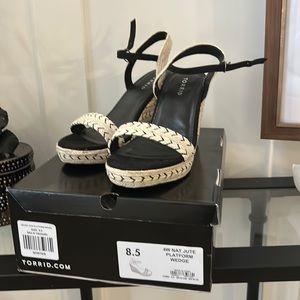 New in box Torrid natural jute and black wedges. Size 8.5
